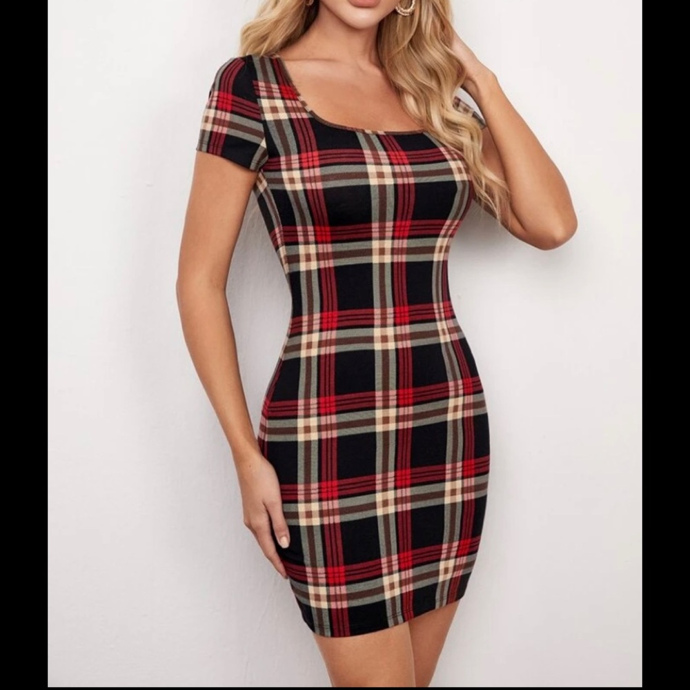 3/$18.🌼Shein plaid body con dress size XS